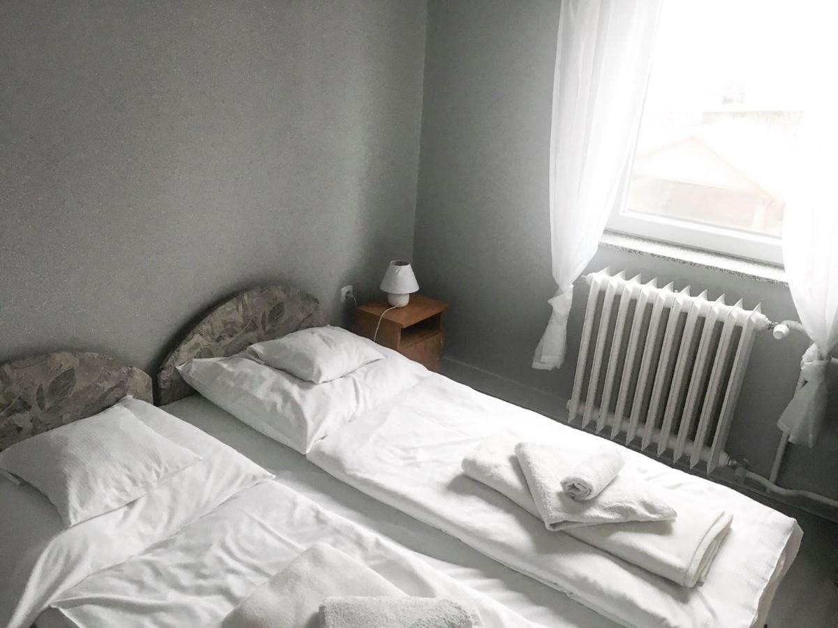 Tompos Vendeghaz Es Pince Hotel Villány Buitenkant foto